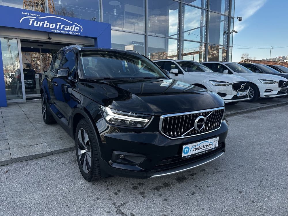 VOLVO XC40 T4 RECHARGE